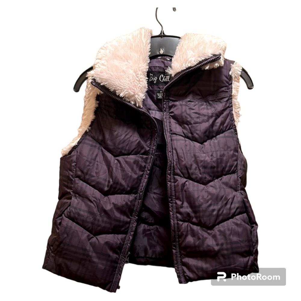 4/$20 Puffy Vest: Big Chill Brand